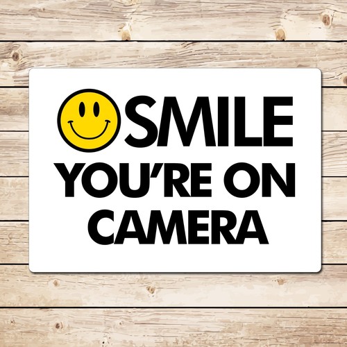 Insegna metallo cctv - in, smile